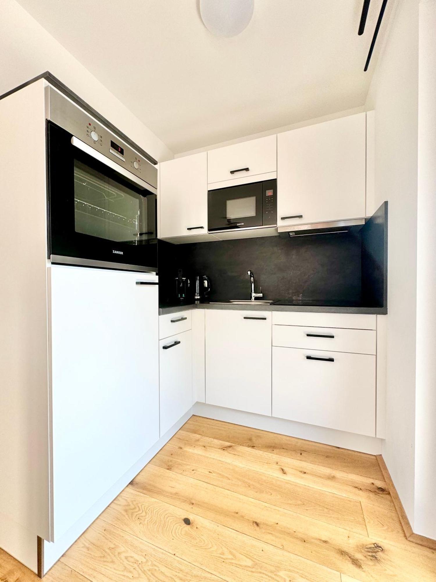 Stylische Wohnung Mit Balkon Vienna Exterior photo